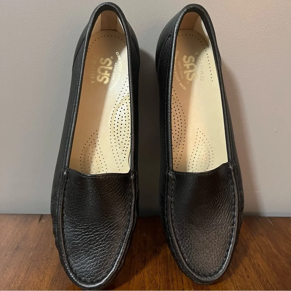 SAS Black Leather Loafers - Picture 4 of 12